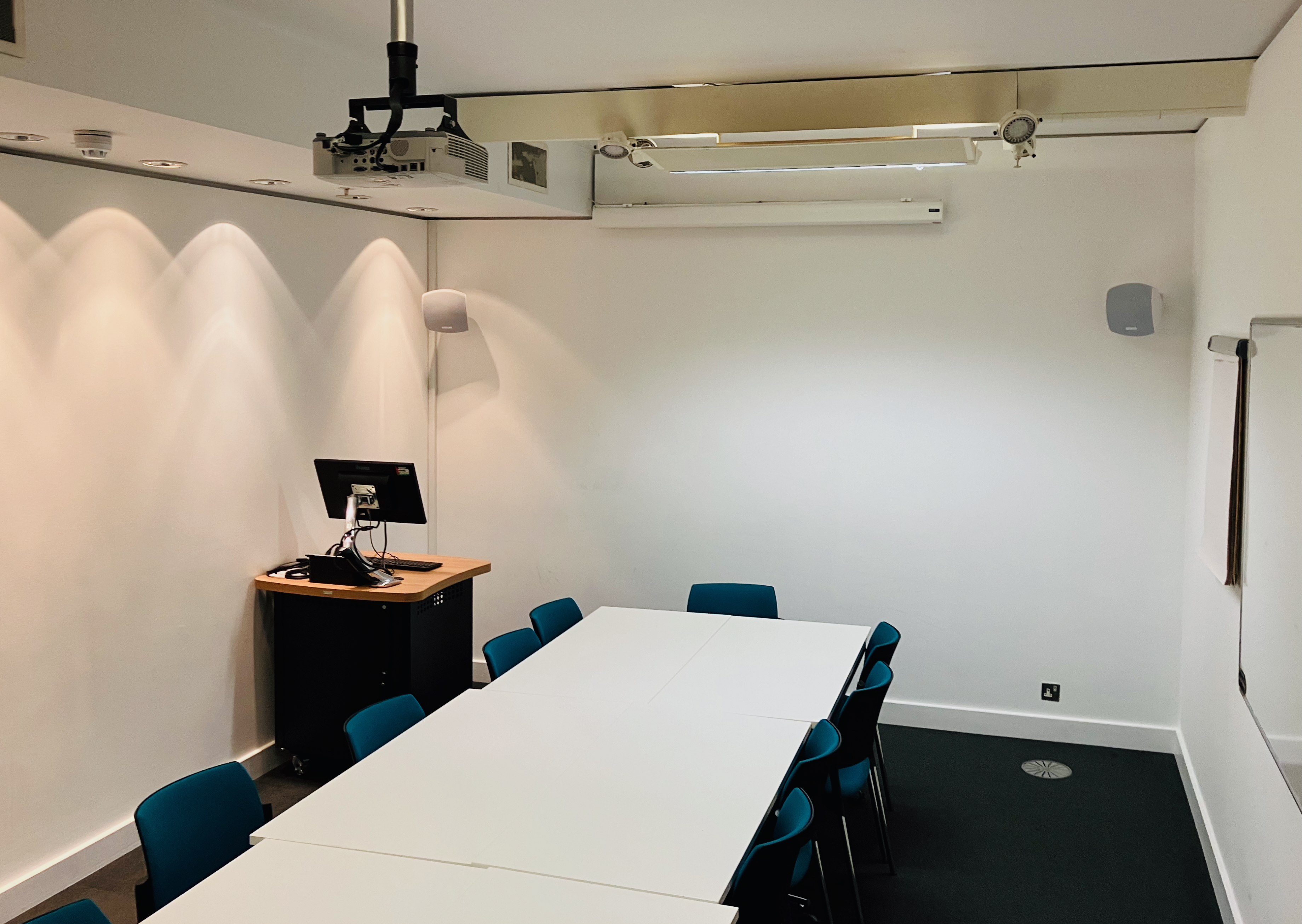 Syndicate room 2007