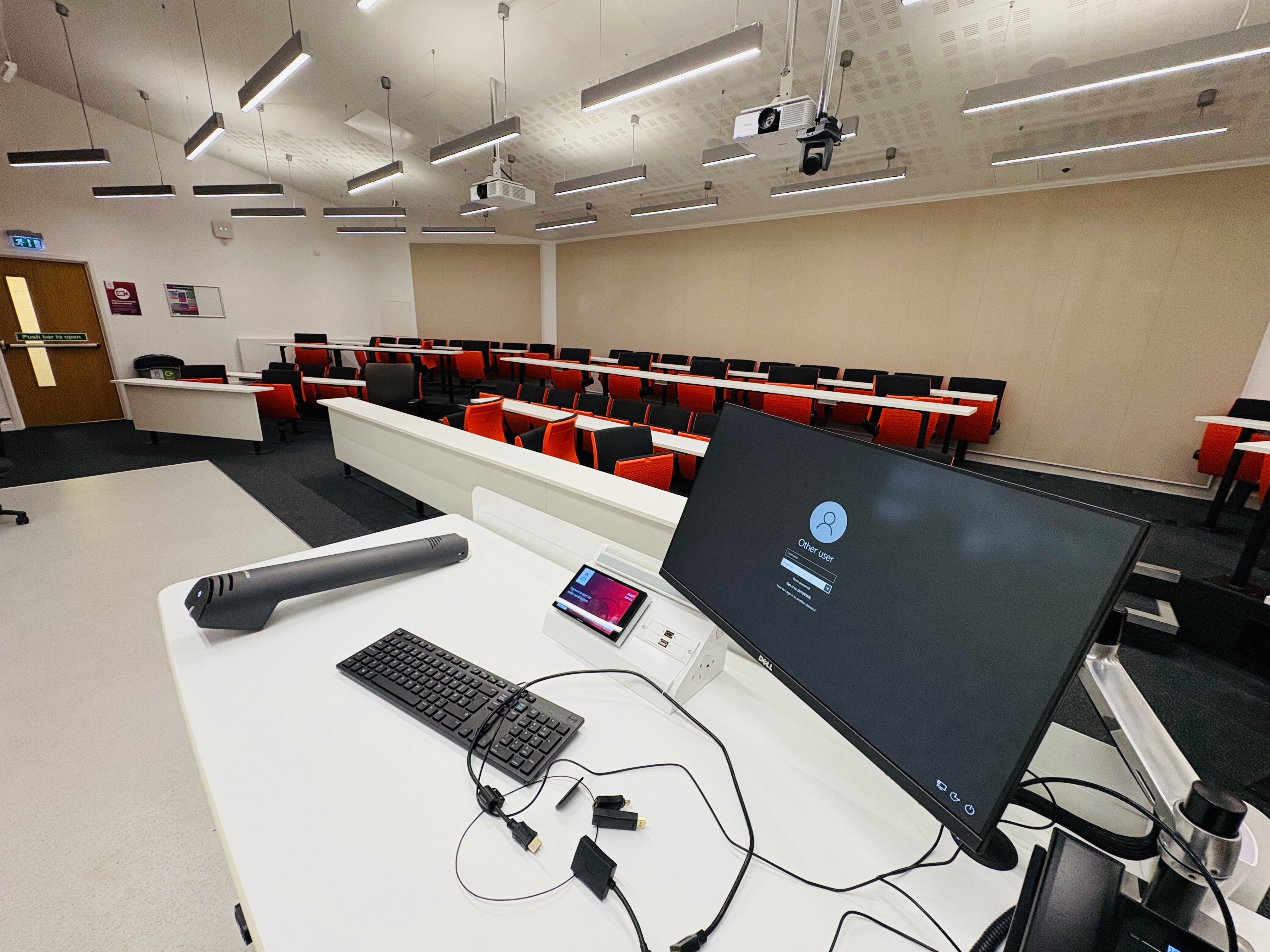 BLG07 Lecture Theatre Pod view