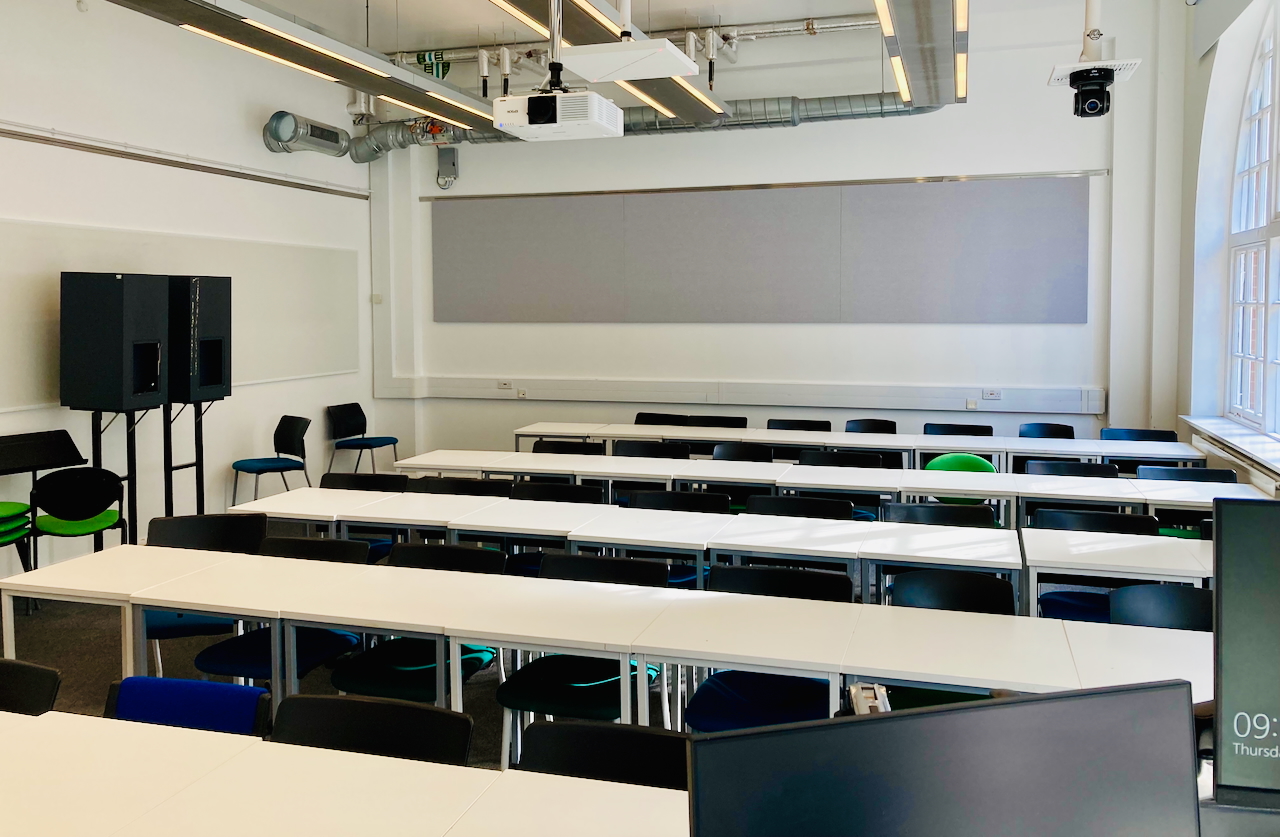 AG08 College, podium view
